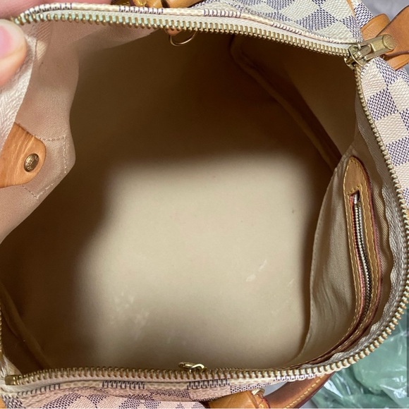 Authentic Louis Vuitton speedy 30 damier azur - Picture 13 of 13